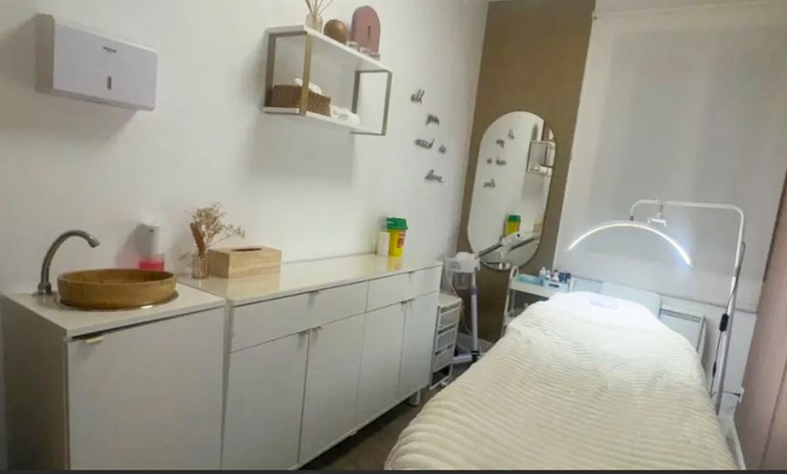 Image 2: Soin visage Hydrafacial au choix avec Maison du Bien Être Tours