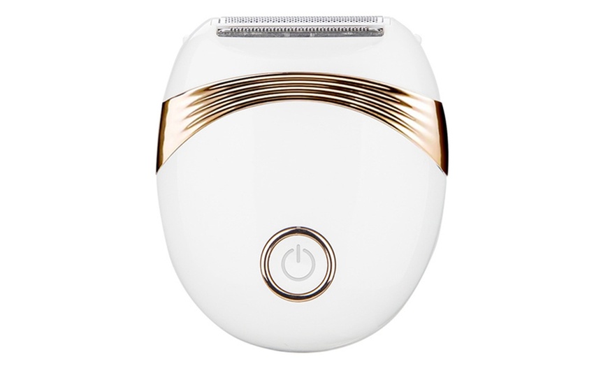 Image 3: Mini Electric Razor