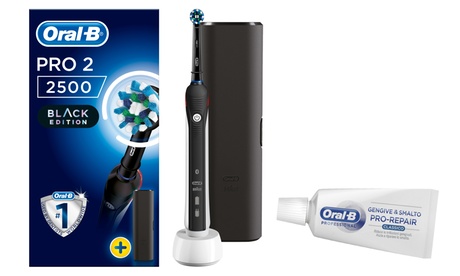 Spazzolini Oral-B Pro 2 2500 Black Edition con dentifricio