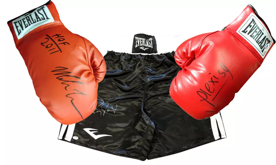 Boxing Legends Autographed Memorabilia - Primary Image