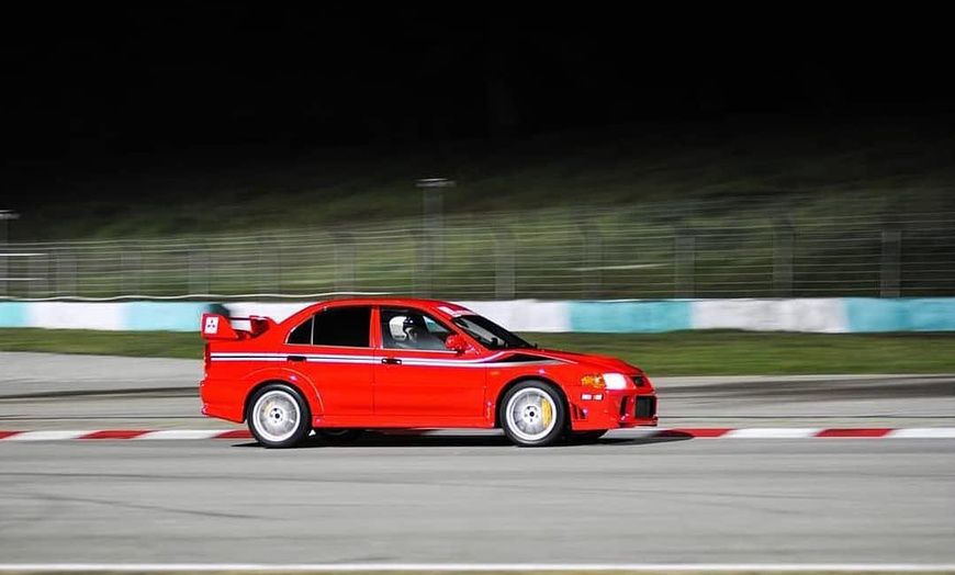 Image 26: Rajdowe emocje: przejazdy jako kierowca lub pasażer wyścigowych aut