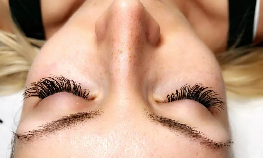 Enhance Your Look with Classic, Hybrid Lashes Refill at The Beauty Edit LV - Up to 14% Off - Second Medium