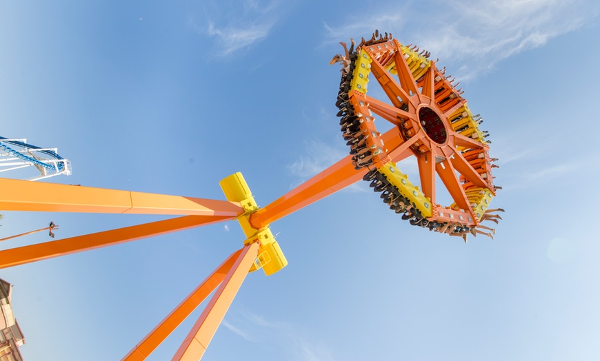 Image 4: Pase a la diversión: entrada individual o de grupo a Terra Mítica