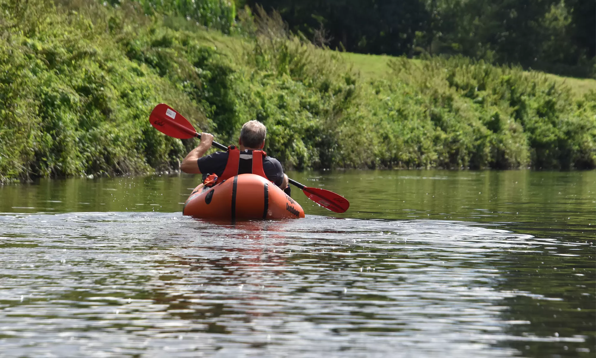Du randonneur à l'aventurier de l'eau : le packrafting pour 1 ou 2