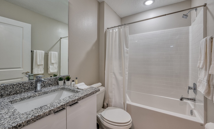 Image 14: Resort Retreat in Orlando’s Vacation Corridor with Private Pools