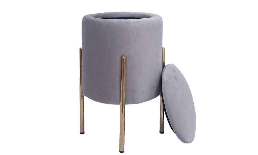 Image 4: Puf de terciopelo con espacio de almacenamiento 