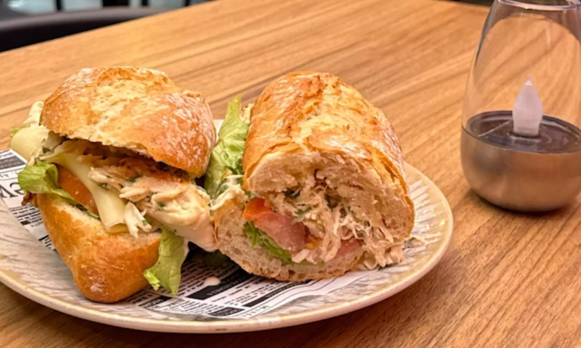 Menú de brunch para 2 o 4 con bebida fría y caliente, tosta y postre