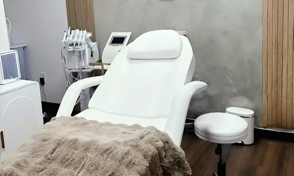 Boost Collagen with 1,3 or 5 Microneedling + PDRN Treatment