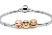1 ou 2 bracelets composés de 3, 5 ou 10 breloques émojis - Second Medium