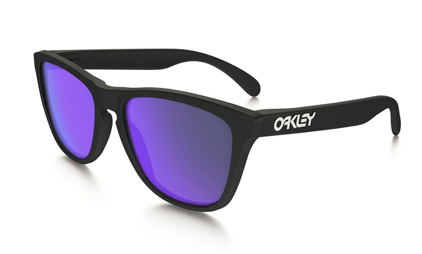 Deals groupon oakley sunglasses