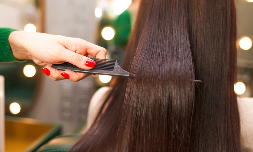 Image 1: Hair Keratin Treatment w/ Cut, Wash & Blowdry – Medium & Long Length