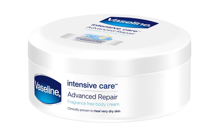 Image 4: Vaseline Advanced Repair Cream