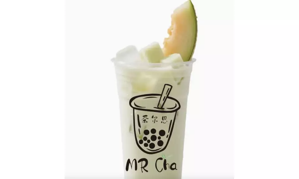 Delight in a Variety of Fruity, Milk & Yogurt Bubble Teas