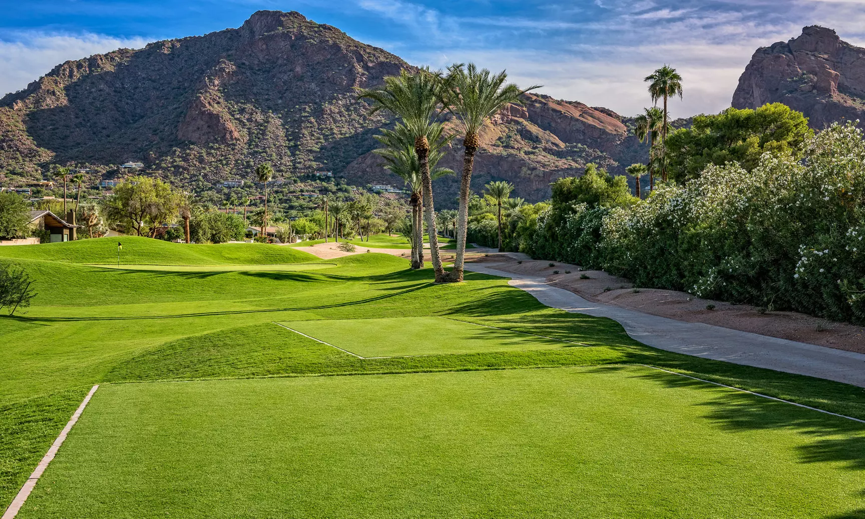 Member Pricing: 4-star Hotel in Camelback Foothills with Pools, Golf