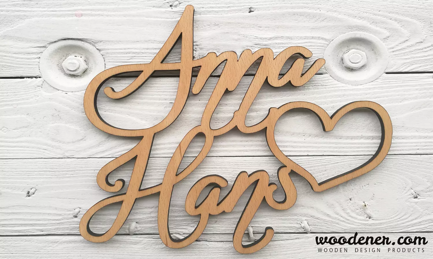 Personalisierbarer Schriftzug aus Holz mit 2 Namen und Herz