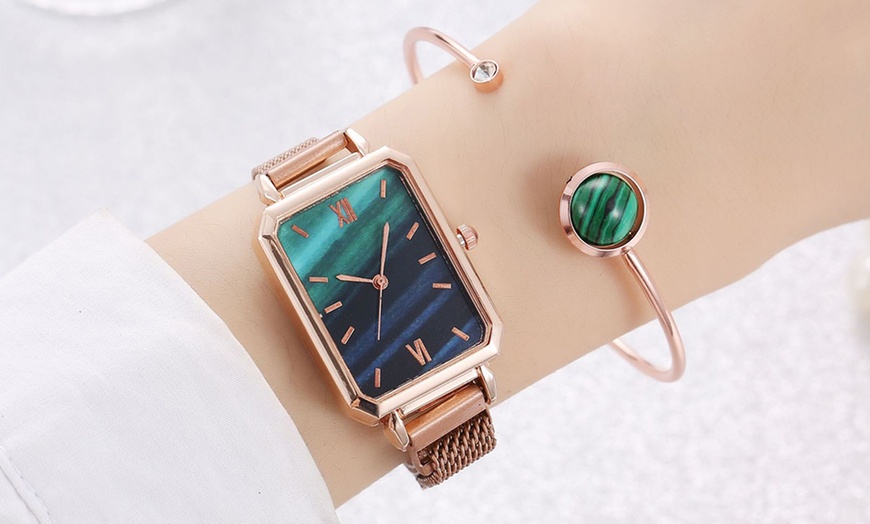 Image 2: Magnetic Clasp Square Watch with Matching Bracelet