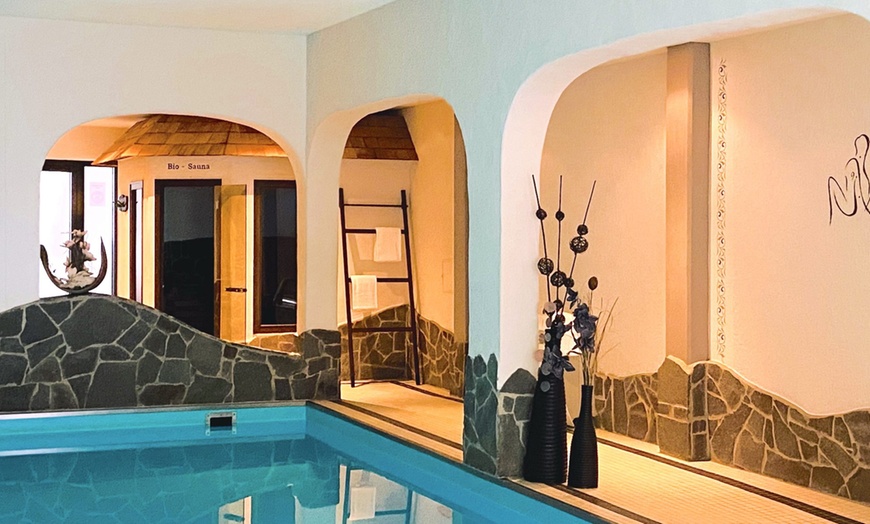 Image 3: Mosel: Doppelzimmer mit Frühstück, Kuchenbuffet und Bio-Sauna