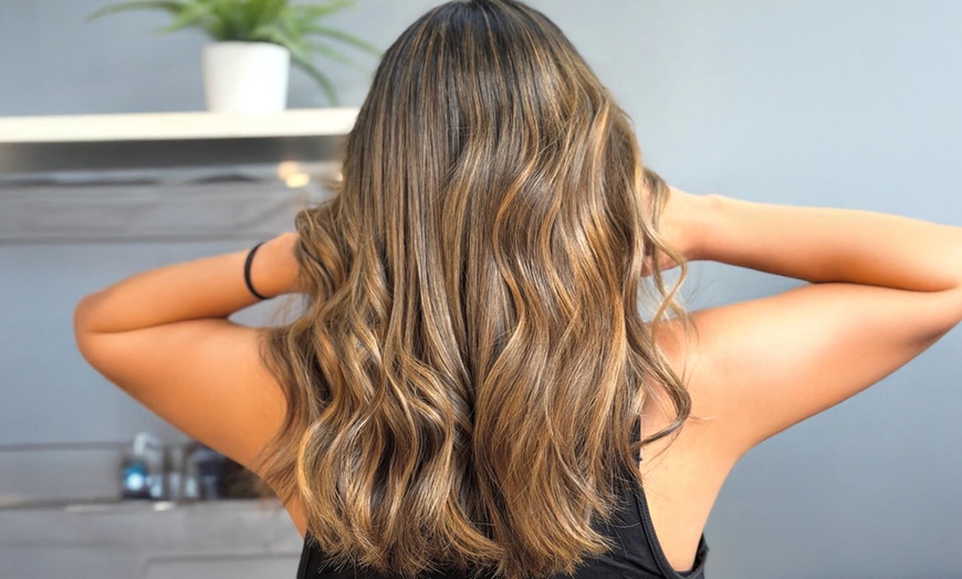 Image 2: Fresh Look w/ 1 Wash, Cut, Blow Dry, Roots Color or Brazilian Keratin