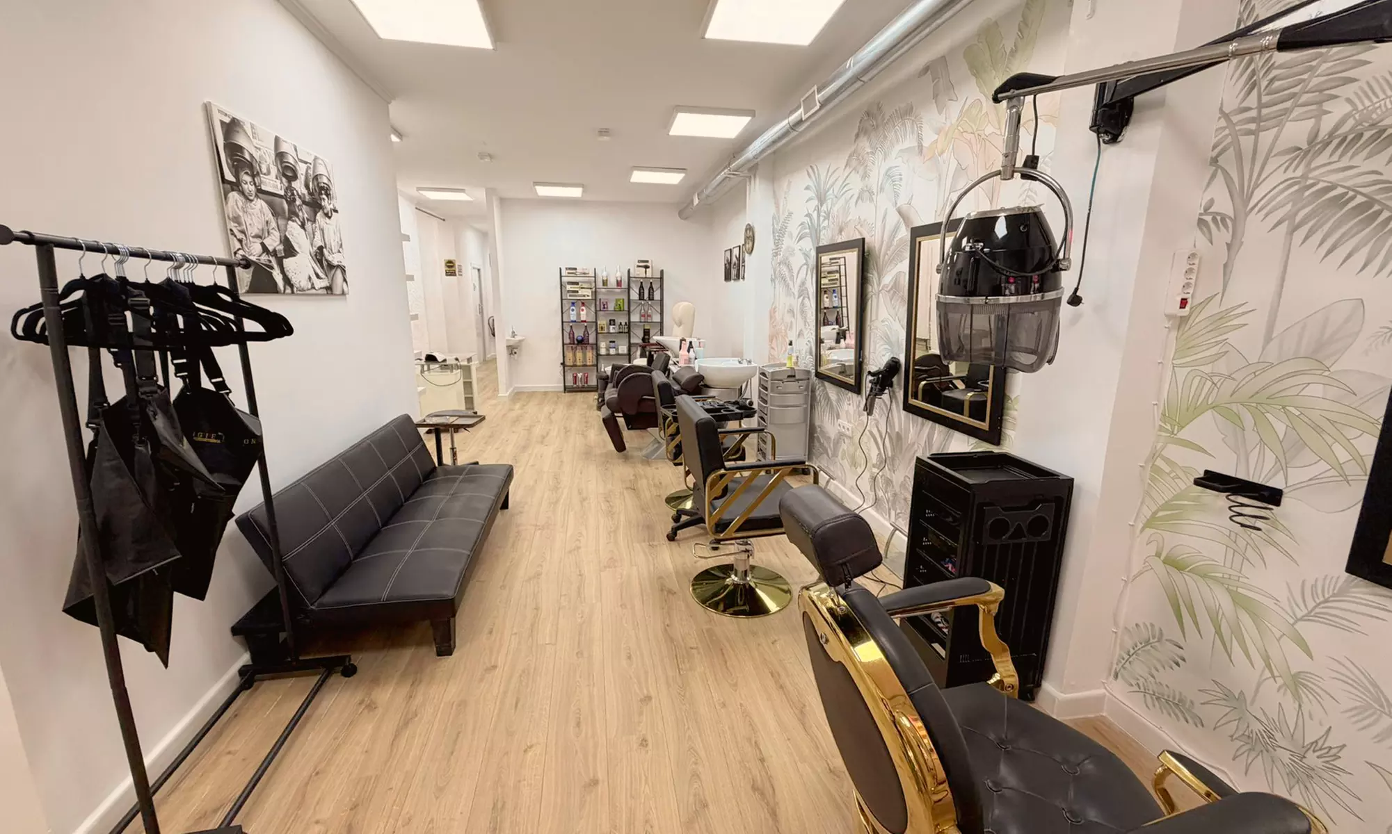 Alisado de queratina con corte de puntas para diferentes longitudes