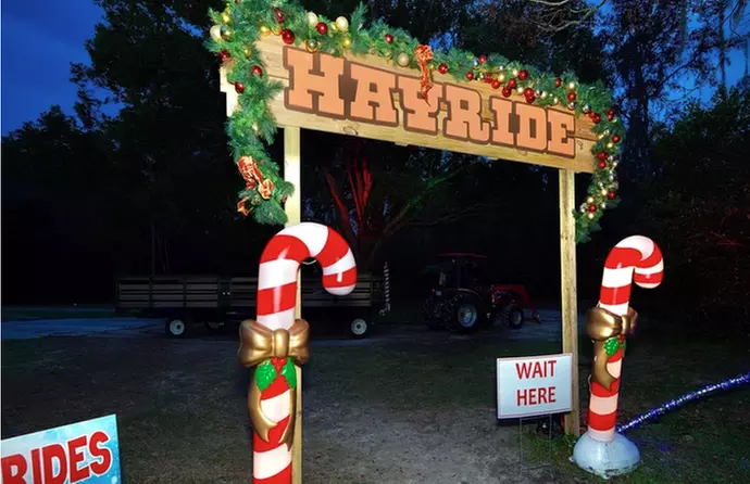 Country Christmas at HarvestMoon Fun Farm - Holiday Family Fun