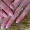 Image 3: Beauté des ongles : gainage et vernis semi-permanent
