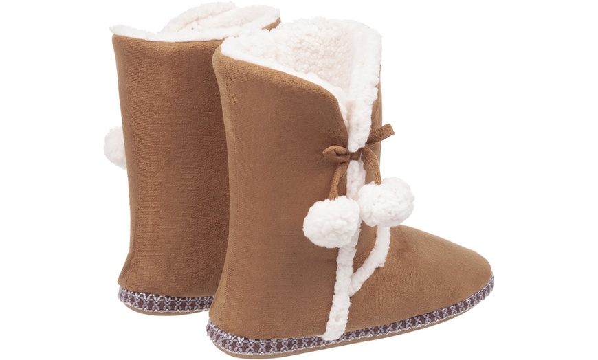 Image 3: Warm Bootie Slippers
