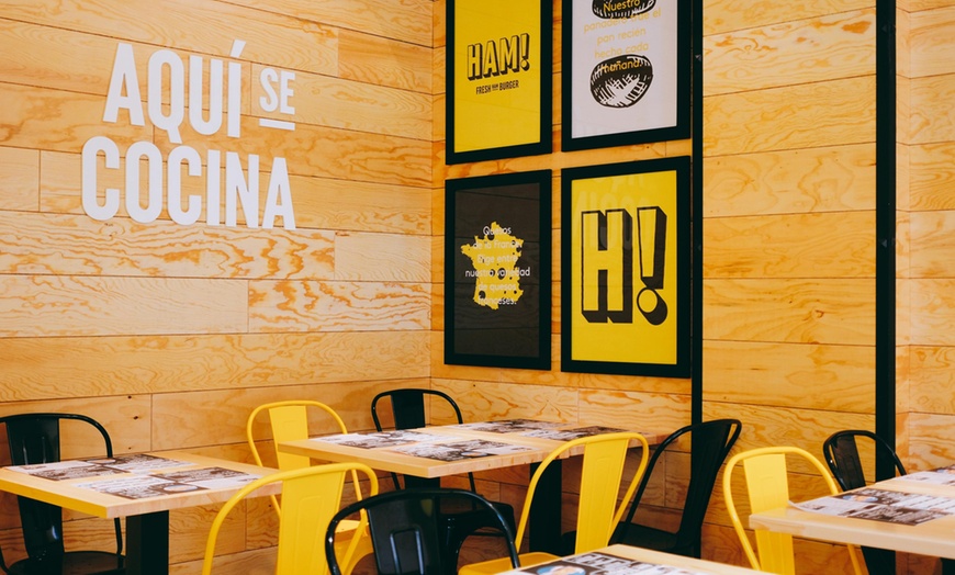 Image 4: Hamburguesas y entrantes para 2 o 4 personas 