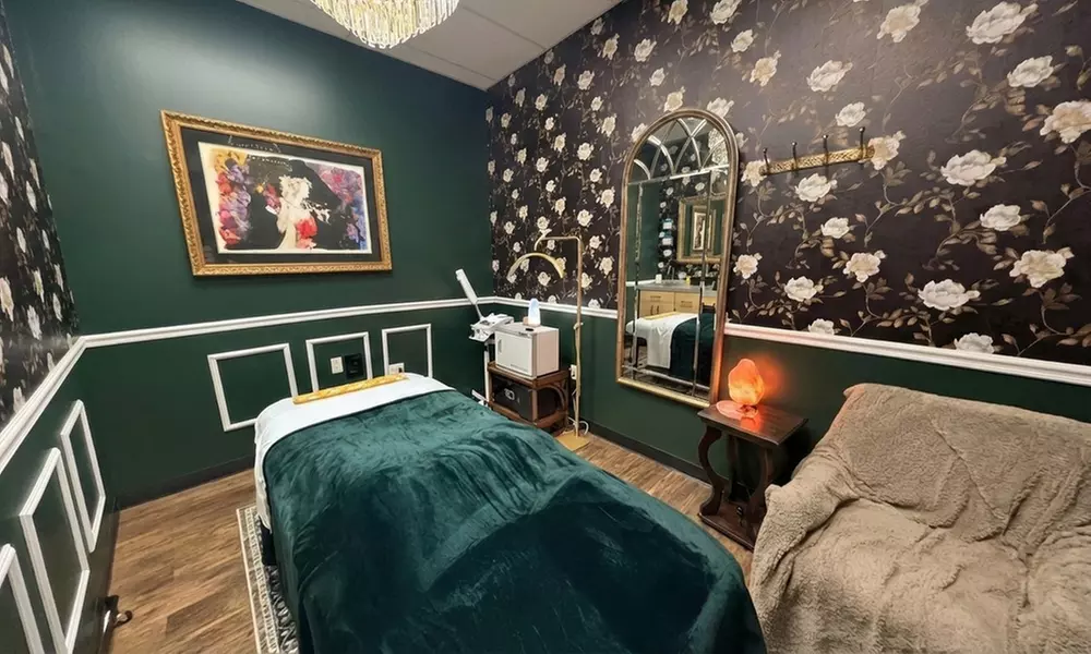 60-Minute Massage of Your Choice: Lymphatic Drainage or Full Body