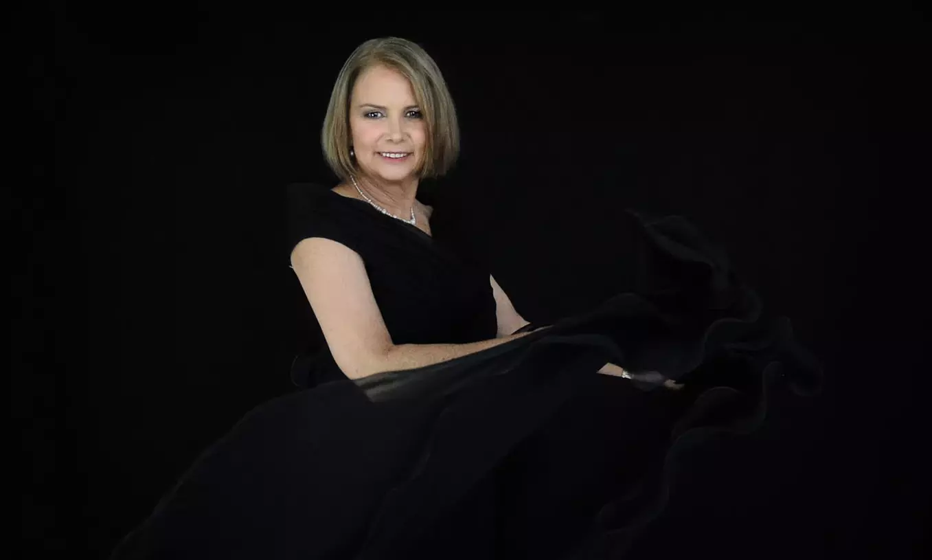 Glamour Makeover Photoshoot