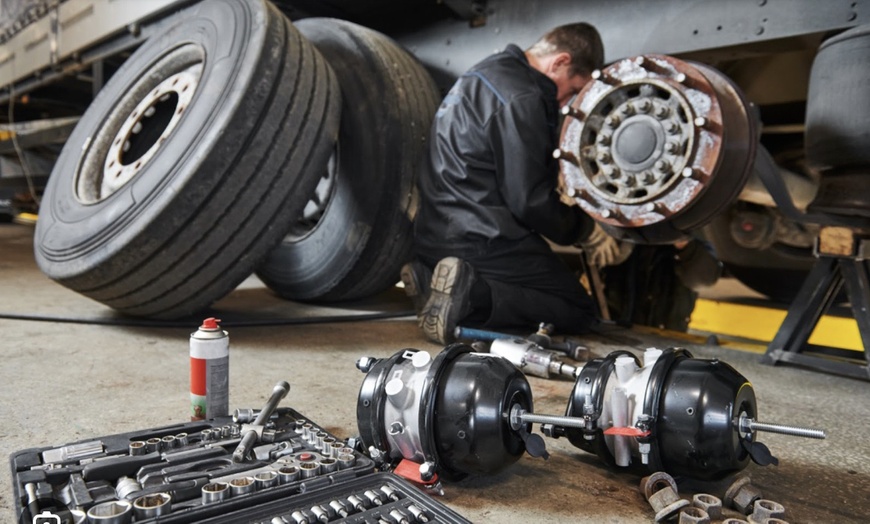 Image 2: Wheel Alignment with Optional High-Speed Tire Balancing 