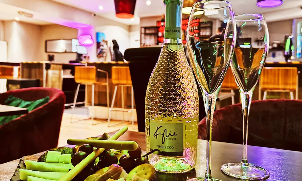 Up to 37% Bottomless Brunch with Grazing Board & Prosecco