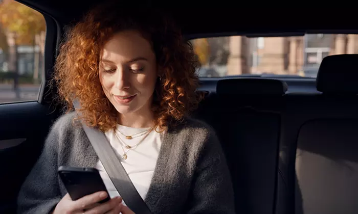 Ahorra hasta 30€ en tus viajes en taxi con Freenow