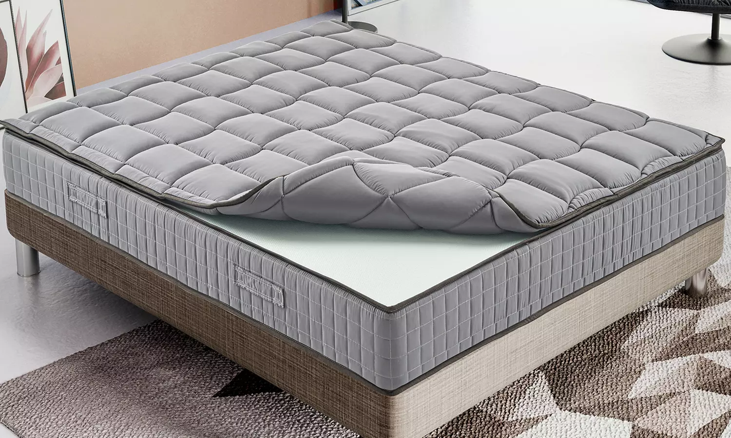 Orthopedische springverenmatras met afneembare topper van traagschuim