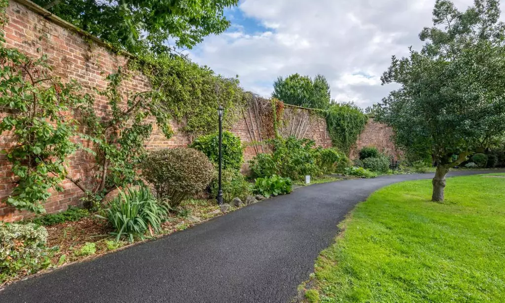 Retreat in Lancashire Countryside Resort: Overnight Stay for 1-6