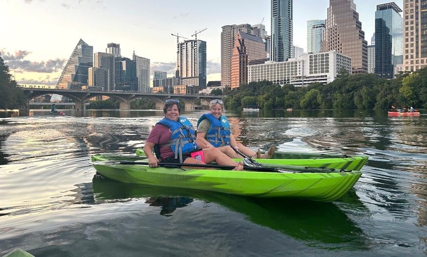 Image 5: Explore Lady Bird Lake with 2-Hour Paddleboard Rental for 1, 2 or 4