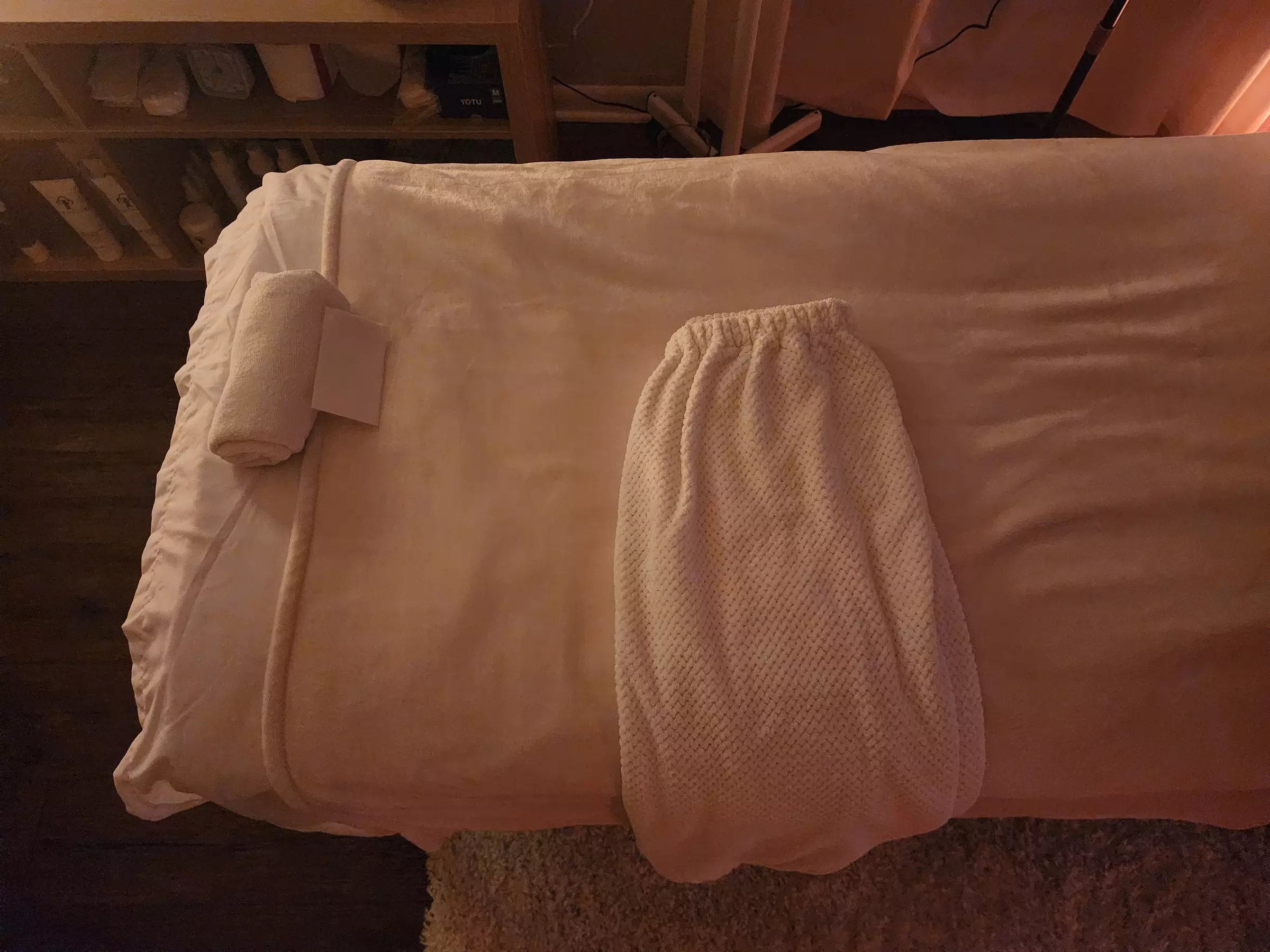 Discover a 60-Minute or 90-Minute Reiki Retreat with Hot stones and Aromatherapy (Up to 60% Off) - Primary Image