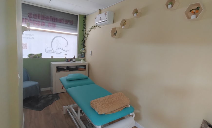 Image 2: 1 masaje relajante, descontracturante o deportivo para 1 persona 46% 