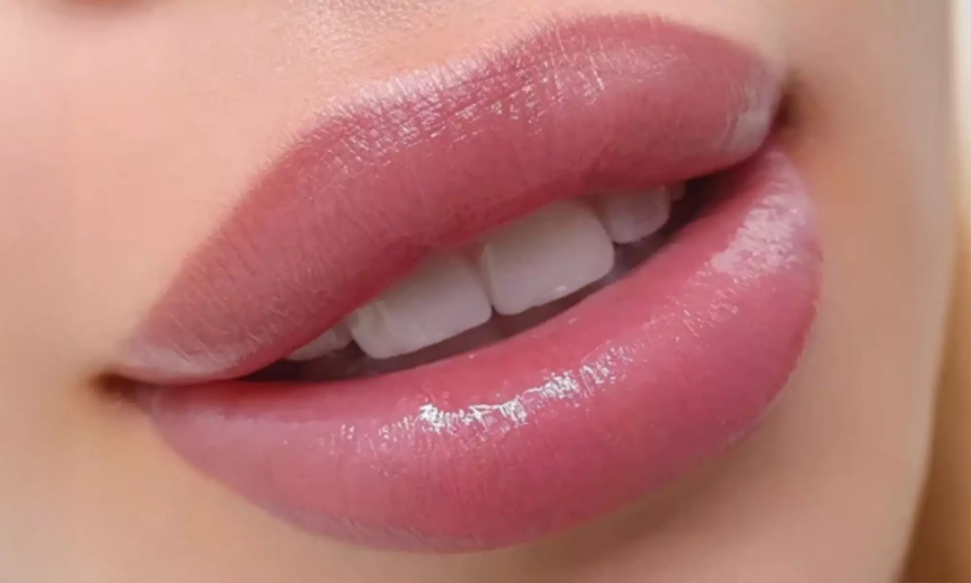 Micropigmentación de labios acuarela, eyeliner, cejas o capilar SMP