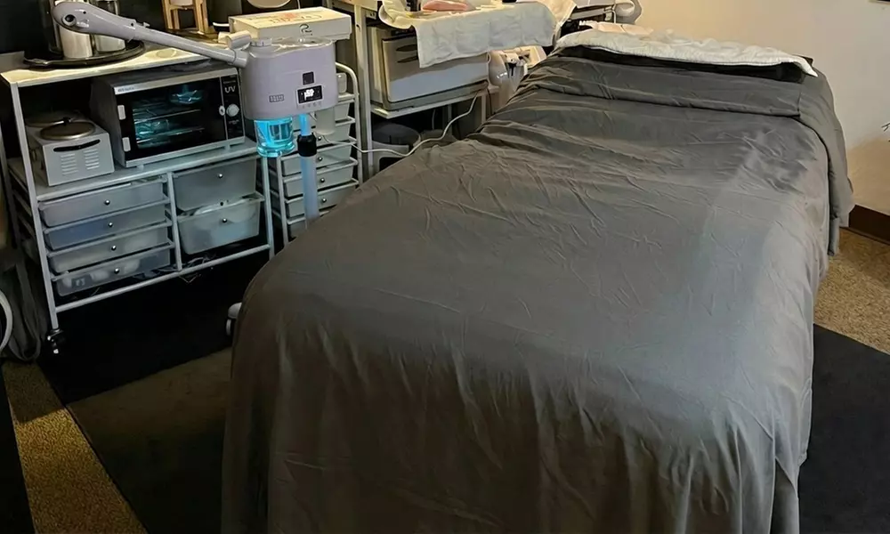 One, Two or Three 60 Minute Bio-Active Chemical Peel Session for 1