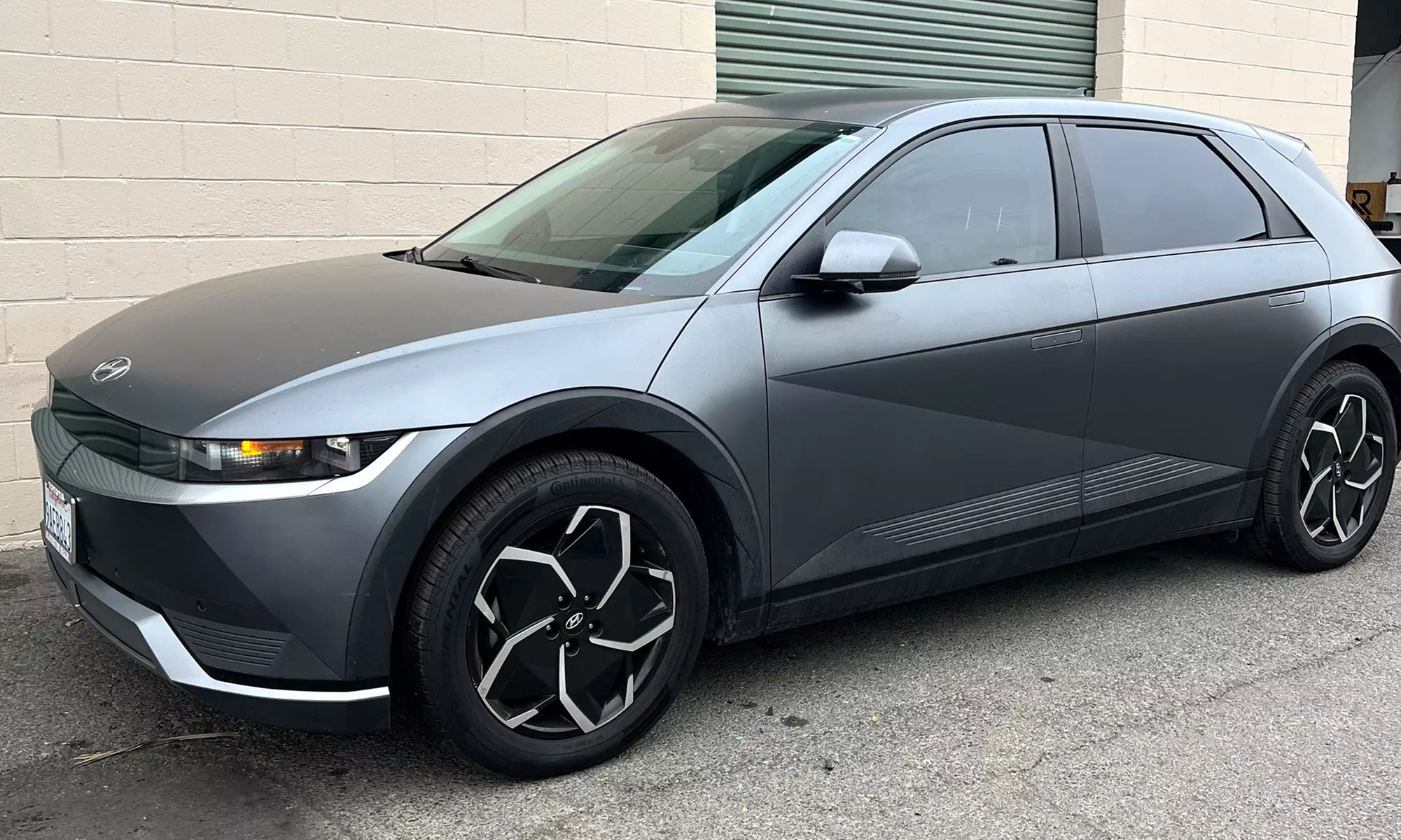 Get a 2 Front Windows Carbon Tinting or Legal Rear Half Window Tinting