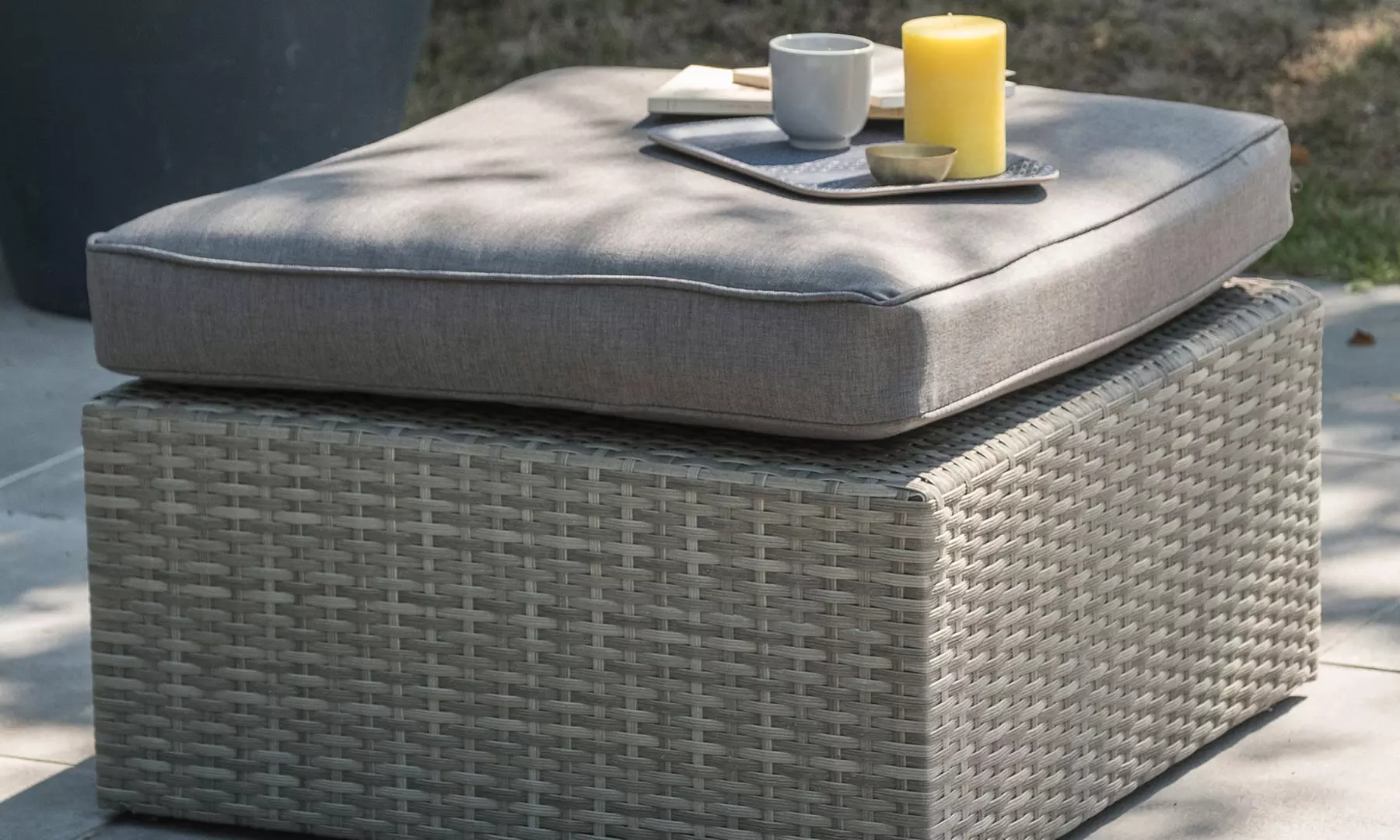 Salon de jardin bas détente Maldives en résine tressée grise, livraison gratuite - Second Medium