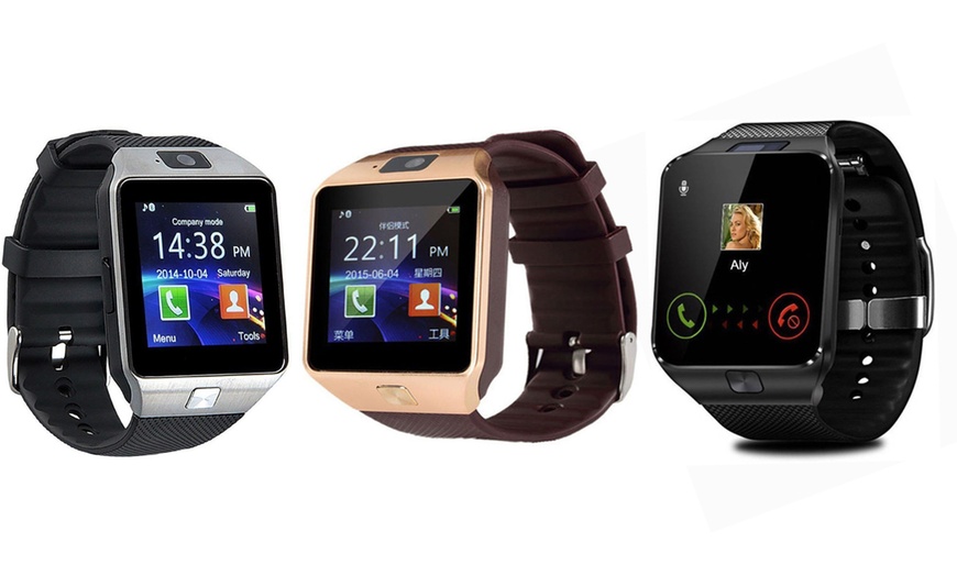 Image 1: Smartwatch with HD Camera