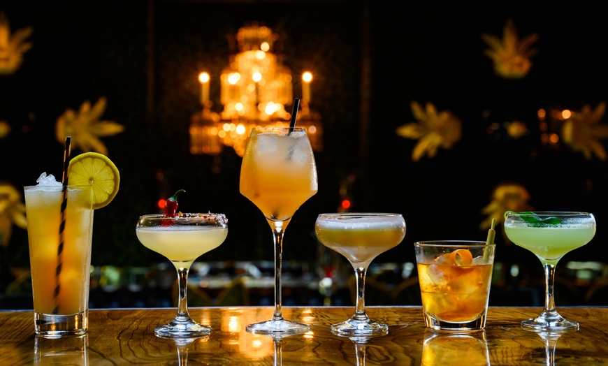 Image 16: Beaconsfield or Stadhampton: 5* Luxurious Hotel Break with Breakfast