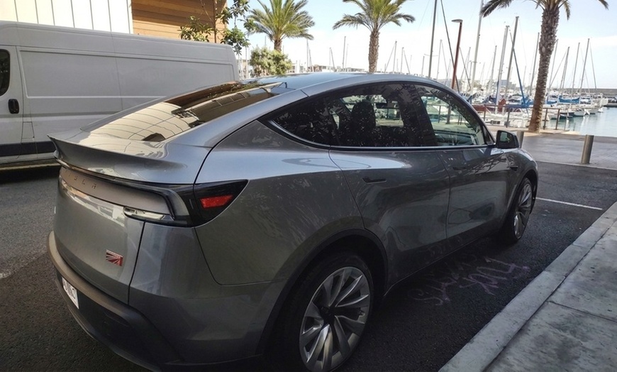Image 3: Premium or Platinum Car Wash 