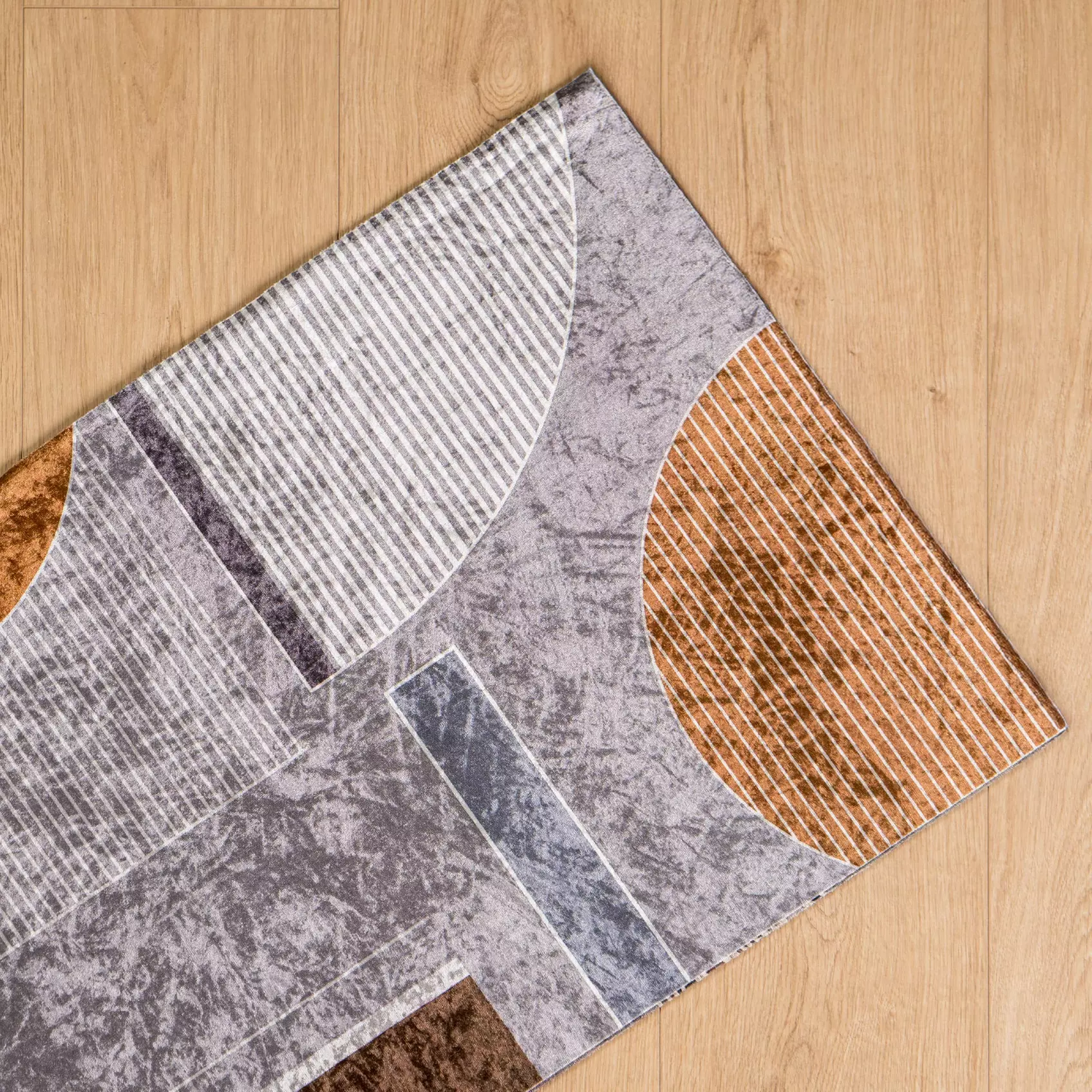 Alfombra larga con tacto de terciopelo