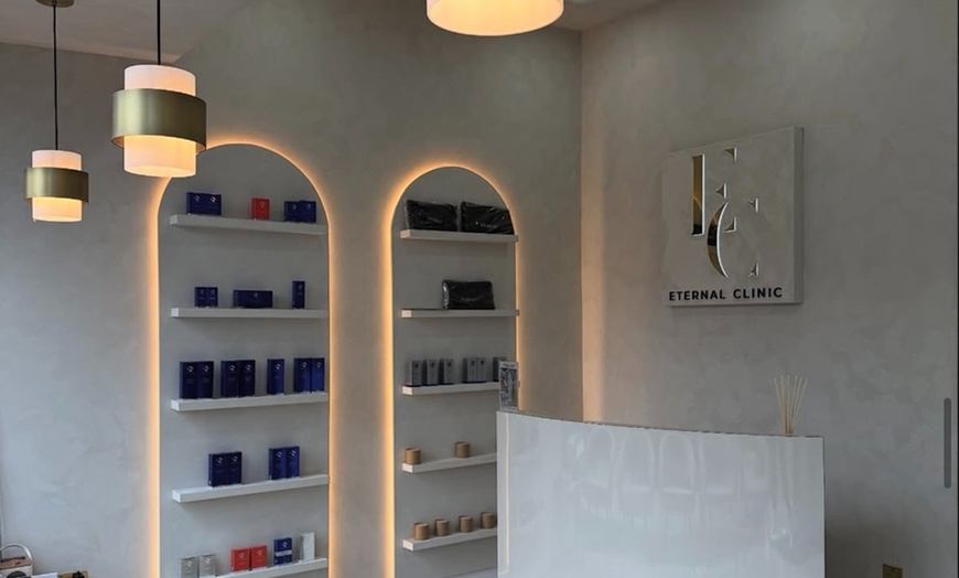 Image 6: Revitalize with HIFU Face Treatment for Face with/without Neck