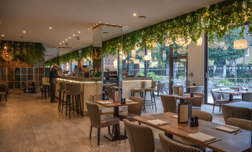 Image 2: Enjoy Sparkling or Traditional Afternoon Tea for 2 or 4