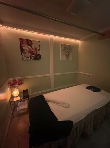Up to 36% Off on Couples Massage at Paradise Massage
