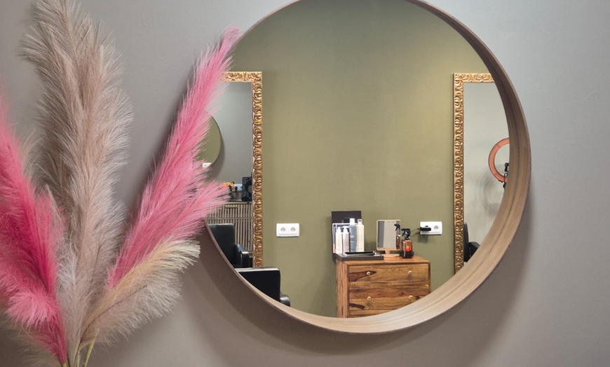 Image 6: Tratamiento de spa capilar a elegir con diagnóstico y masaje para 1