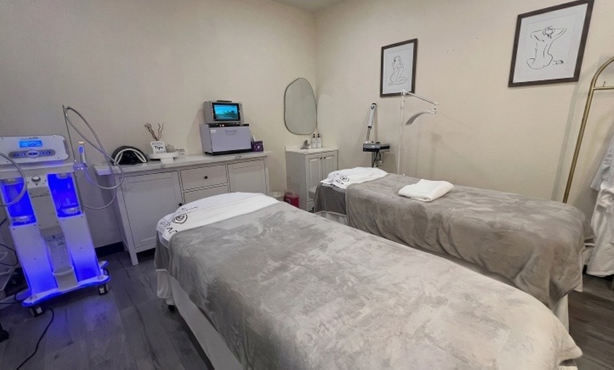 Image 3: 36% Off Botox + Juvederm Ultra XC at One Beauty Aesthetics